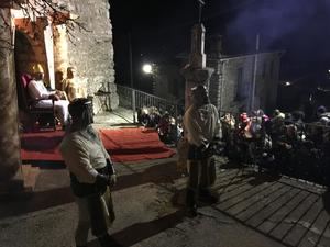 Las calles de Horche acogieron este sábado una nueva edición del Belén Viviente