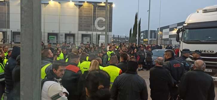 Seguimiento masivo de la huelga de logística Guadalajara: Cuanto más dure la huelga, más cara le va a salir a la patronal
