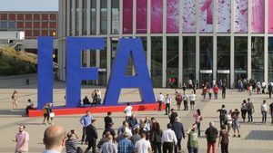 La compañía española Ebotics presenta en IFA Berlín 2018 cuatro nuevos kits de robótica educativa