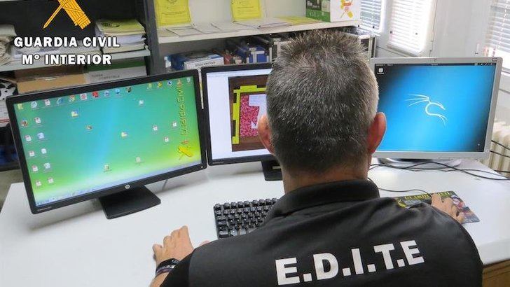 Investigan en Albacete a un joven por intentar obtener videos sexuales de una menor de 13 años