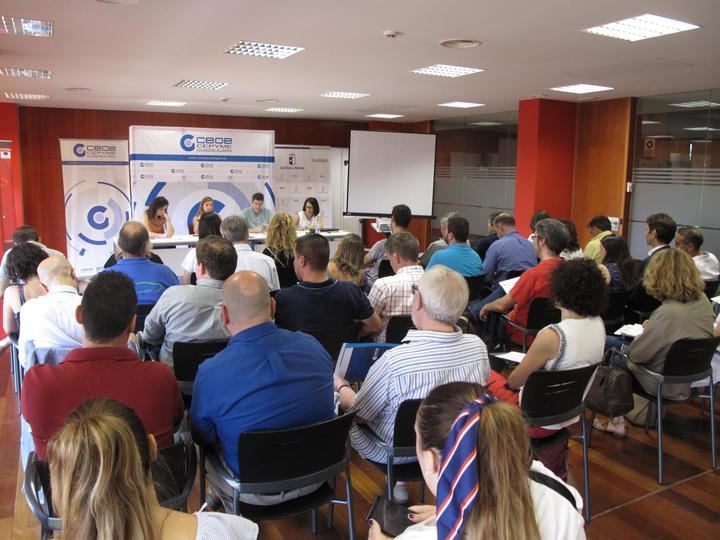 Medio centenar de empresarios se informan sobre el Plan Integrado de Residuos de Castilla-La Mancha