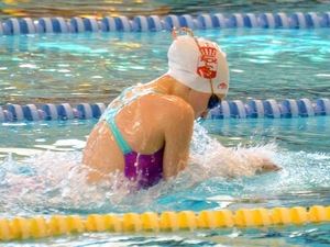 La nadadora guadalajare&#241;a In&#233;s Sancho campeona de Espa&#241;a en 100 metros braza
