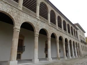 La rehabilitación de la Galería de Poniente del palacio del Infantado recupera el forjado original de madera