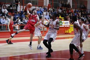 El Isover Basket Azuqueca quiere apelar a La Paz para conseguir su primera victoria en esta fase