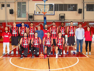 Un mal último minuto y un peor inicio del segundo cuarto dejaron al Isover Basket Azuqueca sin victoria