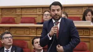 VOX exige a Page que reduzca la burocracia y el papeleo en Castilla-La Mancha