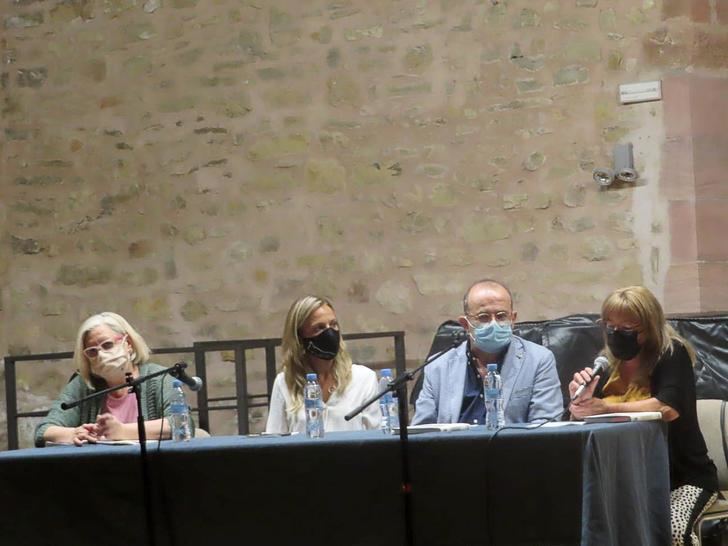Javier Sanz presenta en El Pósito su 'Historia de la Medicina de la ciudad de Sigüenza'