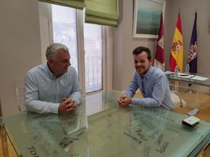 José Luis Vega recibe al presidente de ToroMundial