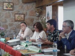 IU Guadalajara participa en las Jornadas sobre Despoblación celebradas en Camprovin en La Rioja 