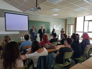 Latre resalta el papel de la Diputación en una jornada sobre el funcionamiento de la administración local en El Casar