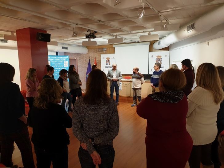 Latre anima a los ayuntamientos de Guadalajara a impulsar políticas activas de participación de la infancia