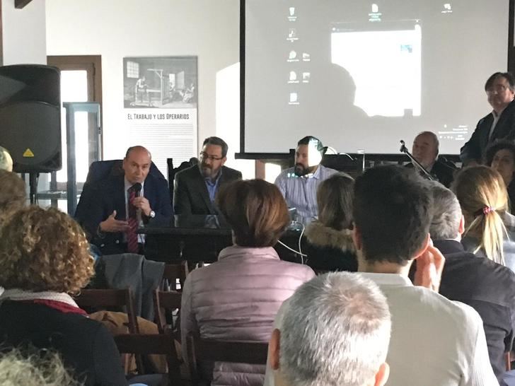 Latre participa en Brihuega en la inauguración de la jornada técnica sobre despoblación del Colegio de Arquitectos