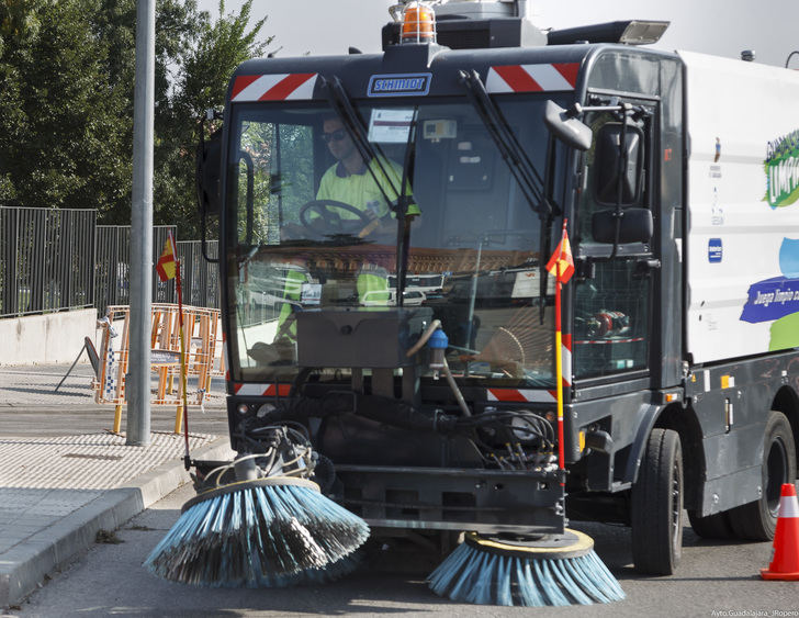 Los servicios de limpieza contarán con 50 operarios más en las Ferias y Fiestas de Guadalajara