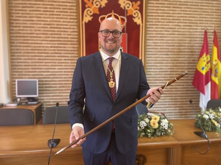 Lucas Castillo toma posesión como alcalde de Yunquera de Henares por cuatro años más