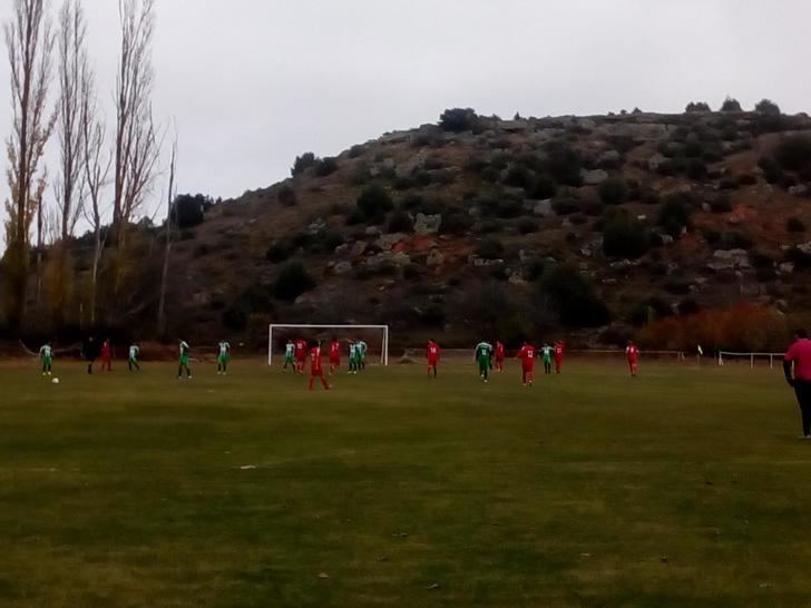 El CD Mandayona gana gracias al hack trick de David Ramos Manso