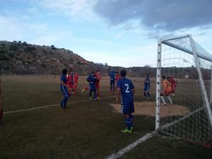 El CD Mandayona continúa en lo más alto de la tabla tras la victoria contra el C.R. Fontanar