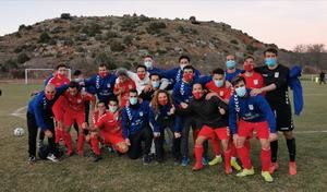 El CD Mandayona gana 3-0 al CD Espinosa en Los Tobares