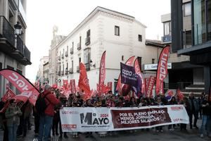 Guadalajara celebra el 1&#186; de Mayo reclamando la reducci&#243;n de jornada y el aumento salarial