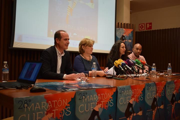 El Maratón de los Cuentos homenajea a las brujas de los cuentos en su regreso al Patio de los Leones del Infantado