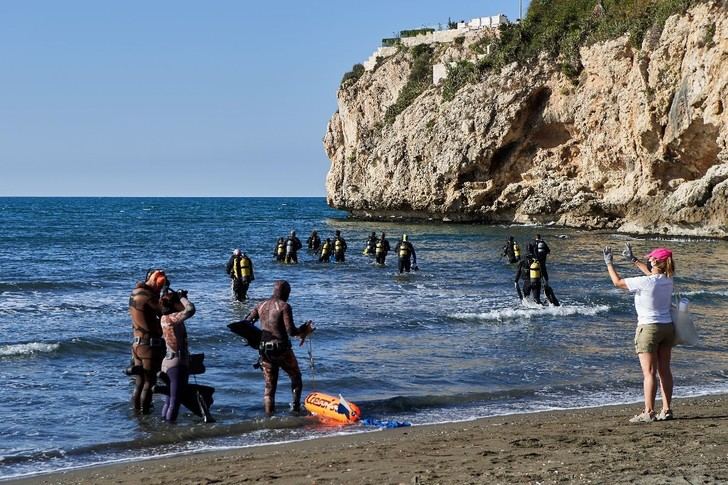 La Red de Vigilantes Marinos retira del río Júcar y del Guadiela 1.200 kilos de basura