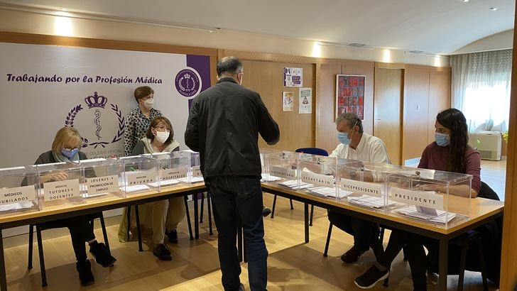 El cardiólogo Javier Balaguer, nuevo presidente del Colegio de Médicos de Guadalajara