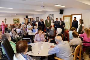 Núñez alerta de la situación de extremo peligro de las residencias de la región ante la escasa apuesta de Page por la atención a los mayores