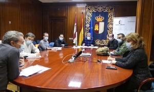 Una veintena de militares se incorporan este jueves a las labores de retirada de hielo en Cabanillas