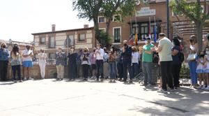 Alovera une con un minuto de silencio y tres días de luto oficial el recuerdo y condena de la vecina asesinada por su pareja la pasada noche