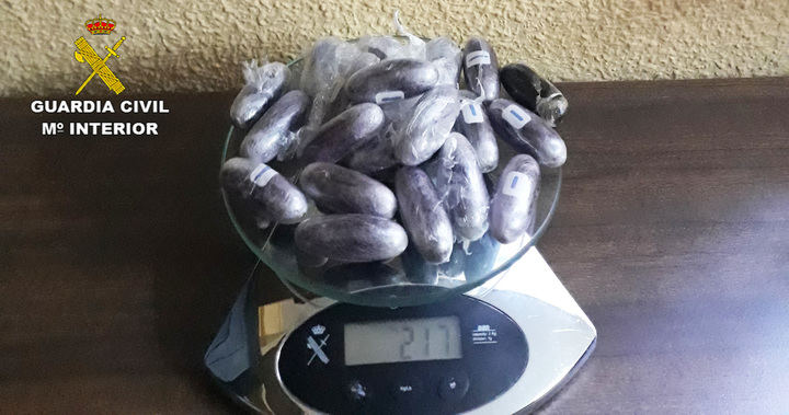 La Guardia Civil detiene a tres personas por tráfico de drogas en Molina de Aragón