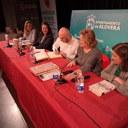 Alovera acogió la presentación del libro 