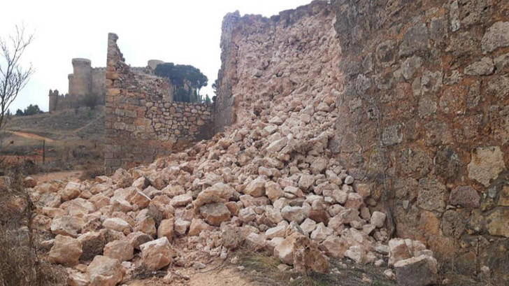 Se hunde parte de la muralla medieval de Belmonte tras el último temporal