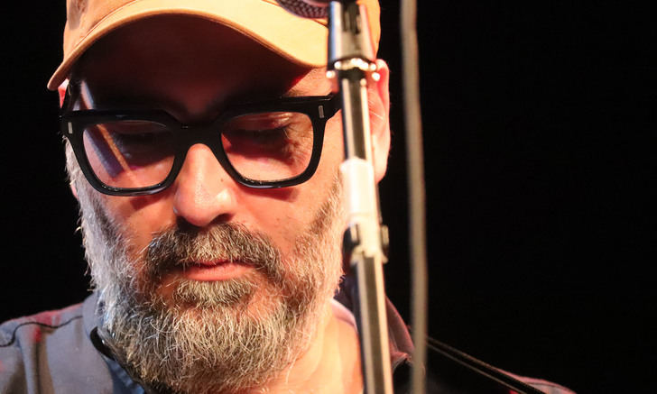 Velada entre el pop melancólico y la psicodelia en la «Noche Acústica» de febrero en Cabanillas