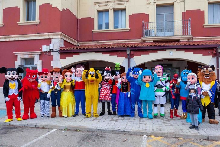 Los Reyes Magos no faltan a su cita con los mayores y los niños de Sigüenza
