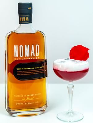 Nomad Outland Whisky rinde homenaje al poeta escocé Robert Burns con un Cóctel inédito