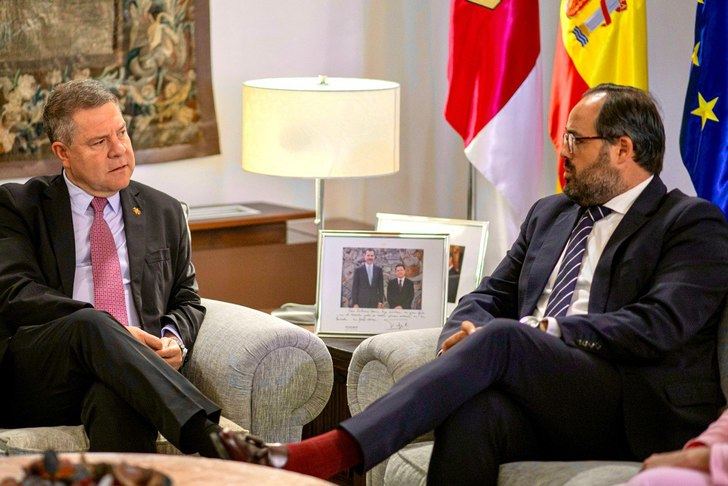 Núñez propone a Page seis grandes acuerdos de autonomía para que el nuevo Estatuto llegue de verdad a los castellanomanchegos