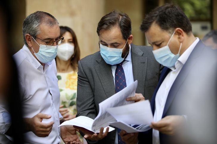 El PP defenderá en las Cortes regionales al sector de la ganadería de Castilla-La Mancha y pedirá la reprobación del ministro Alberto Garzón por sus declaraciones improcedentes y absurdas