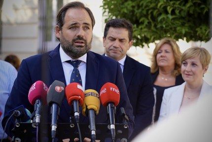 Núñez anuncia que propondrá a las Cortes de CLM aprobar una declaración institucional a favor de la igualdad de los españoles y en contra de la amnistía y un referéndum
