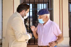 Durante su visita a Aranzueque Paco Núñez reclama a Page que inicie los trámites para la contratación de 5.000 sanitarios más para reforzar el sistema sanitario de CLM