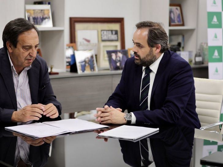 Núñez traslada a Pedro Barato las medidas que llevará a Bruselas este martes