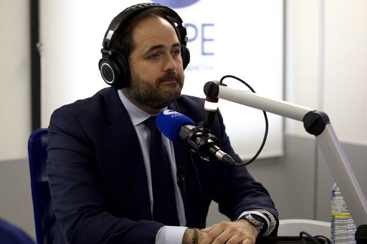 Núñez llevará este martes a Bruselas las reivindicaciones de los agricultores y ganaderos de Castilla-La Mancha