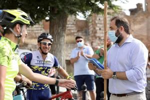 Núñez exige a Page que suspenda sus vacaciones y se ponga de inmediato a reclamar a Sánchez una solución a la subida histórica del precio de la luz