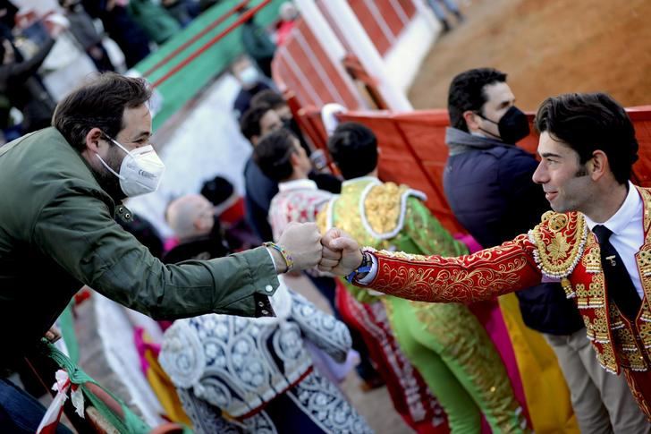 Núñez muestra su apoyo al mundo del toro en la región y exige que no se deje atrás a un sector tan nuestro