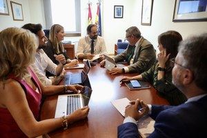 Primeras propuestas parlamentarias del PP para Castilla La Mancha : Ayudas a las familias para aliviar la "vuelta al cole’" y un plan contra las listas de espera sanitarias