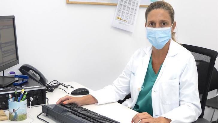 Olga Mediano, una neumóloga de Guadalajara participa en un texto de estrategia contra la COVID-19