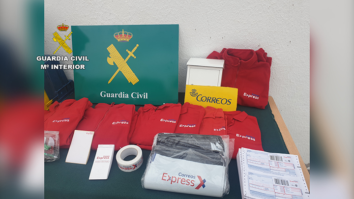 La Guardia Civil de Toledo detiene a dos estafadores que se hacían pasar por trabajadores de correos para conseguir cartas dirigidas a otras personas