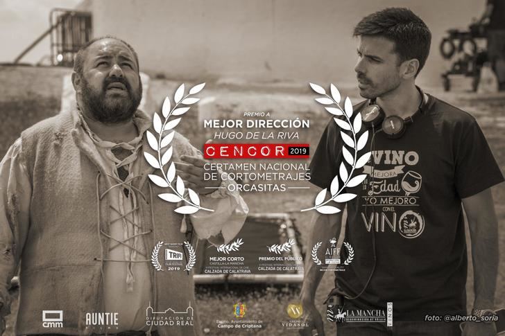 Hugo de la Riva gana el Premio a la "Mejor Dirección" en el Cencor 2019