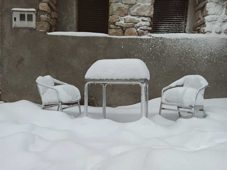 Orea este viernes bajo los efectos del temporal de nieve. Foto : Jose Maria Alonso 'Tote'