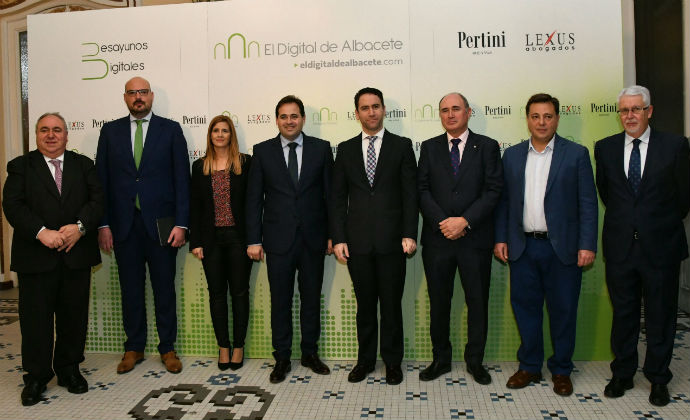 Paco Nuñez anuncia que si el PP gobierna en Castilla La Mancha bajará los impuestos : 