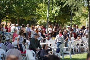 El parque de La Constitución de Azuqueca acoge la primera Paella Popular a beneficio de Cruz Roja