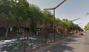 Una mujer recibe una paliza de su hijo en plena avenida del Ejército de Guadalajara